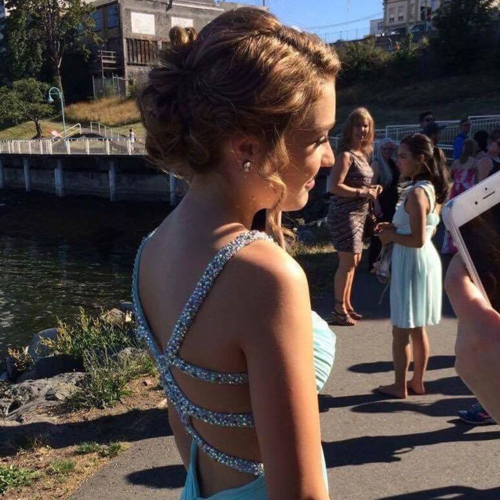 Meet your Posher, Maria